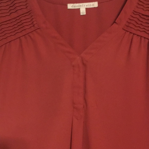 Top - Picture 2 of 4